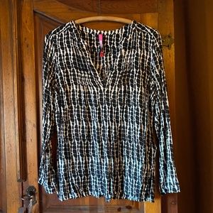 Long sleeve black & white blouse/tunic